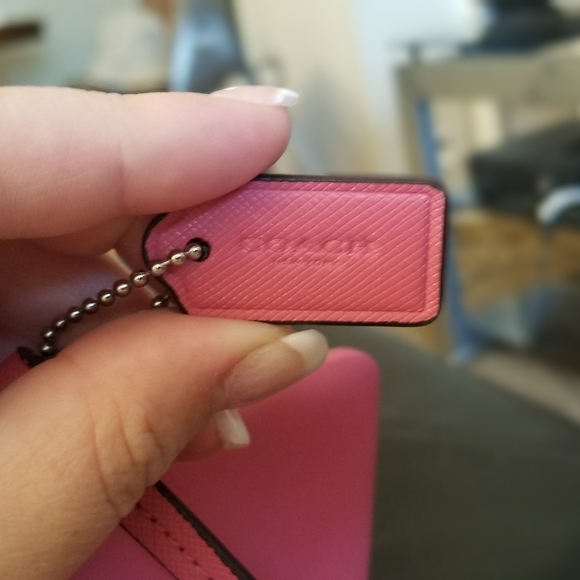 🔴SOLD🔴Coach Saffiano Wristlet and Coin Purse - Picture 5 of 8